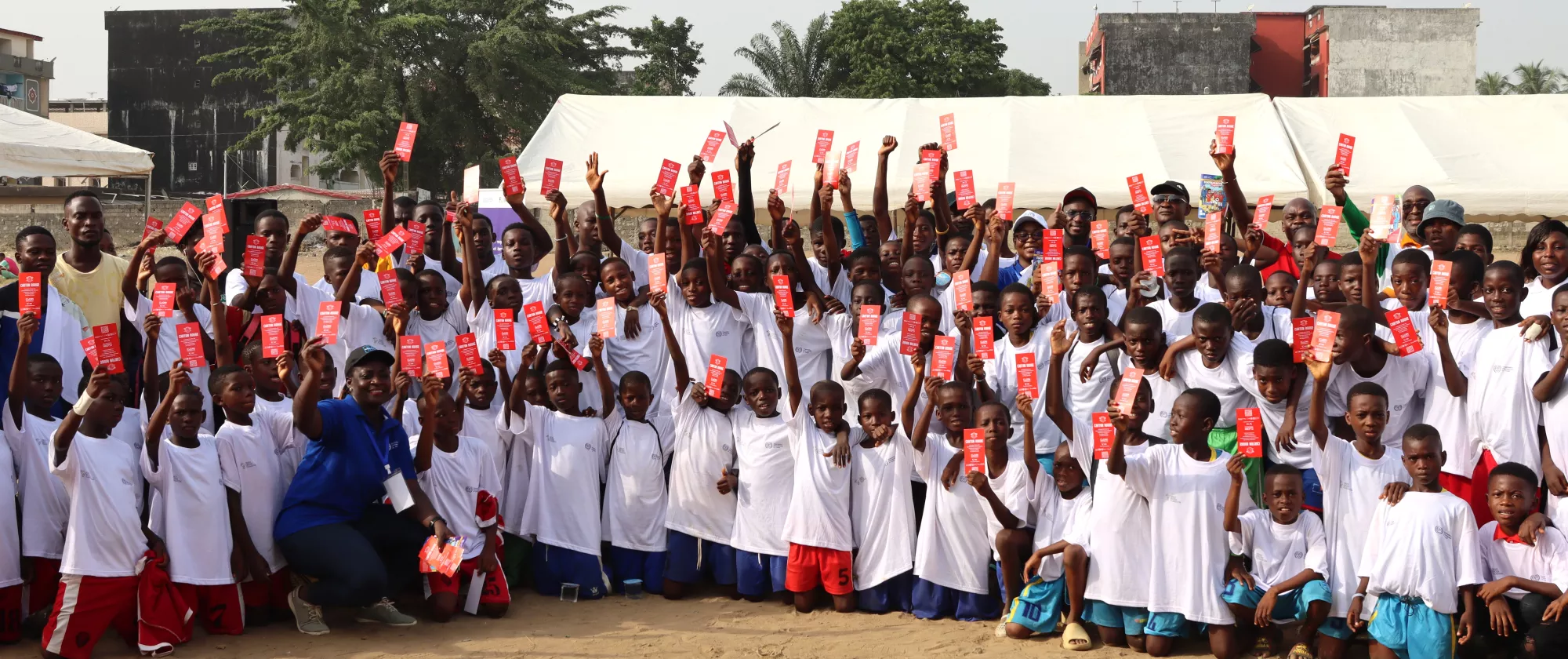 Group photo of people in Côte d'Ivoire